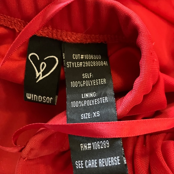 STUNNING Windsor Red Beaded Ball Gown - Picture 6 of 8